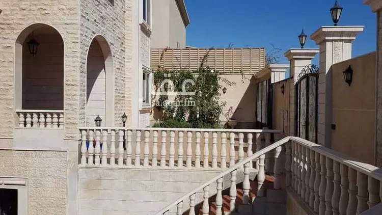 فيلا للبيع في شارع عبدالله ابن عامر الشامي, حي الدوحة الجنوبية, مدينة الظهران, المنطقة الشرقية 7