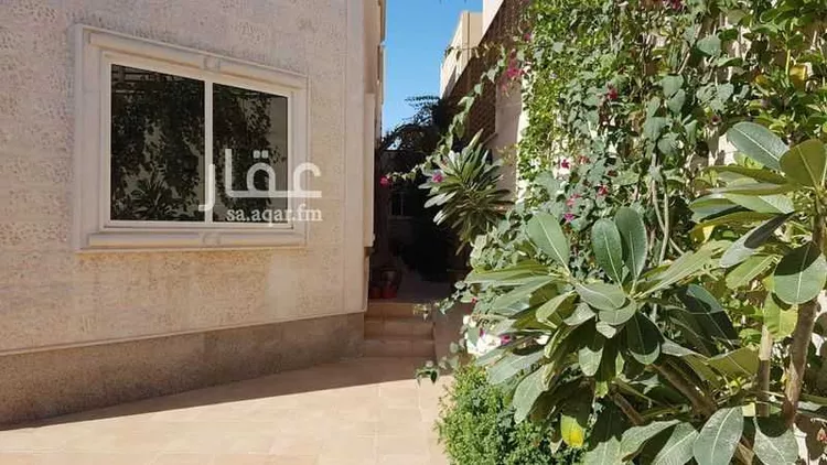 فيلا للبيع في شارع عبدالله ابن عامر الشامي, حي الدوحة الجنوبية, مدينة الظهران, المنطقة الشرقية 8