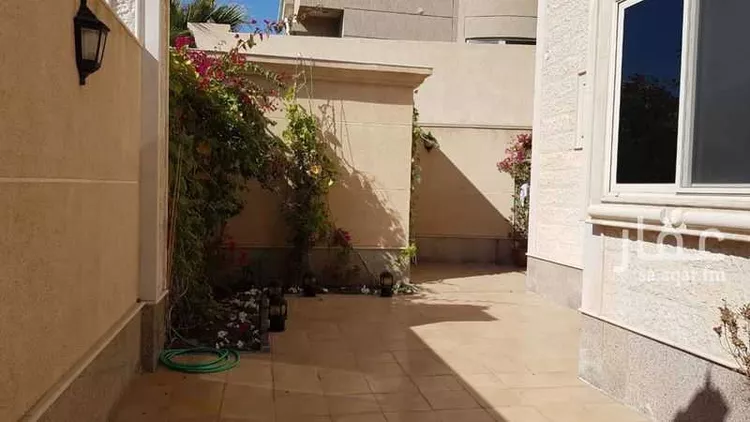 فيلا للبيع في شارع عبدالله ابن عامر الشامي, حي الدوحة الجنوبية, مدينة الظهران, المنطقة الشرقية 6