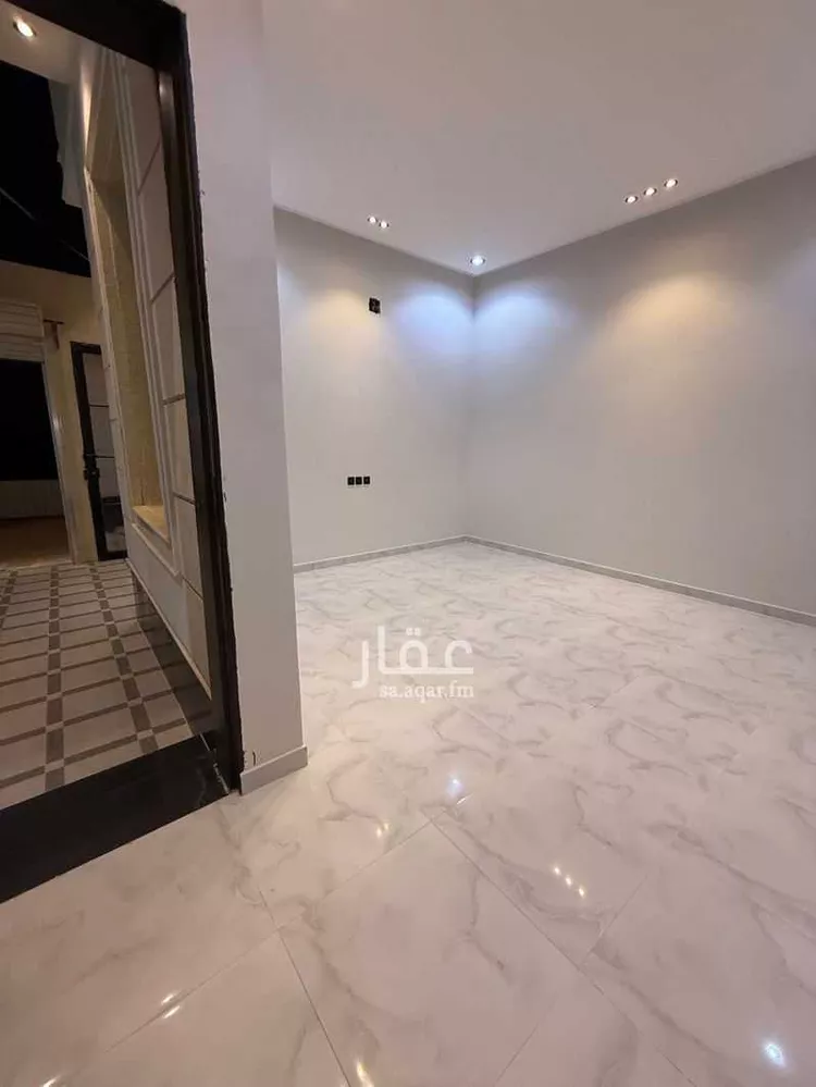 فيلا للبيع في شارع عبدالوهاب بن بخت, حي المعيزيلة, مدينة الرياض, منطقة الرياض صورة 4