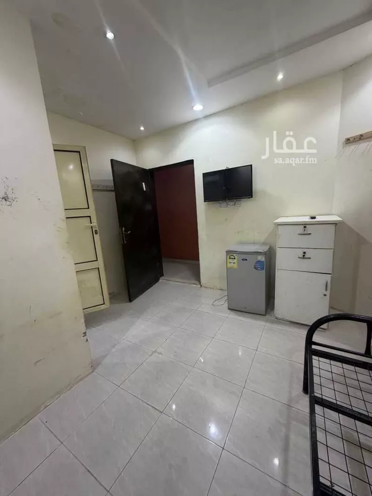 غرفة للإيجار في شارع الشيخ علي بن حسين بن محمد, حي النسيم الشرقي, مدينة الرياض, منطقة الرياض