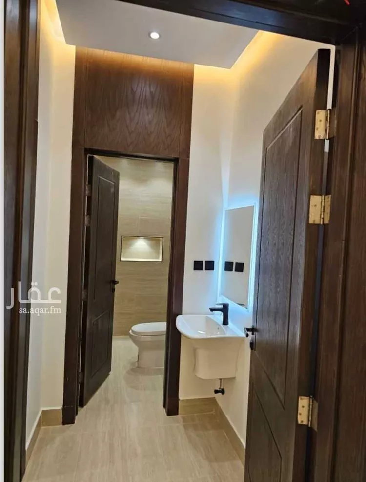 فيلا للبيع في شارع رقم 208, حي ظهرة لبن, مدينة الرياض, منطقة الرياض صورة 2