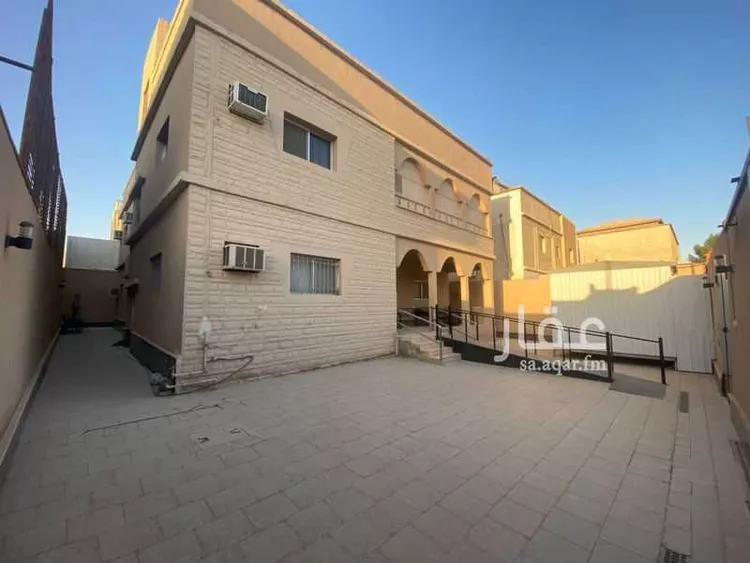 فيلا للبيع في شارع نجم الدين الأيوبي, حي الربوة, مدينة الرياض, منطقة الرياض صورة 2