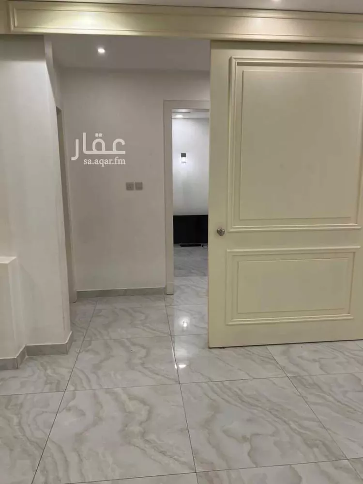 شقة للبيع في شارع أحمد بن محمد السديري, حي القدس, مدينة الرياض, منطقة الرياض 18