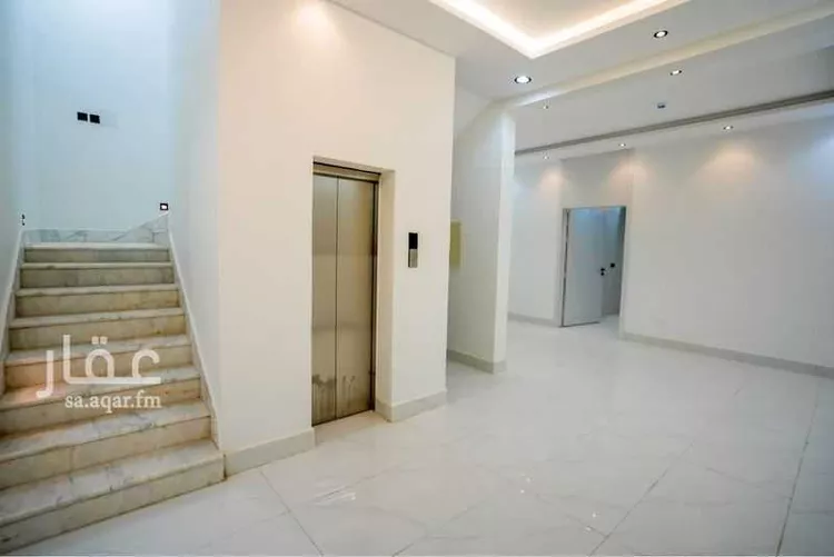 فيلا للبيع في شارع الجميل ابن حاتم, حي ظهرة لبن, مدينة الرياض, منطقة الرياض صورة 3