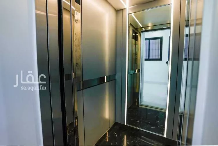 فيلا للبيع في شارع الجميل ابن حاتم, حي ظهرة لبن, مدينة الرياض, منطقة الرياض صورة 4