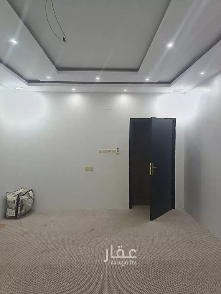 شقة للإيجار في شارع عبدالرحمن بن أبي بكر, حي الملك خالد, مدينة عنيزة, منطقة القصيم صورة 4