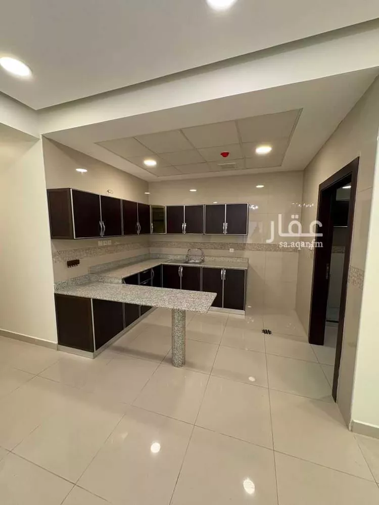 شقة للإيجار في حي الحمراء, مدينة الخبر, المنطقة الشرقية 8