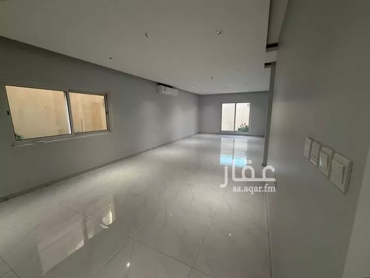 فيلا للإيجار في شارع عين دار, حي الصواري, مدينة الخبر, المنطقة الشرقية صورة 4