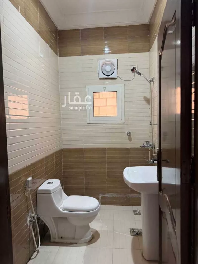 شقة للإيجار في حي ، شارع علي ابن بسام الشنتريني ، حي القرينية ، جدة ، جدة صورة 4