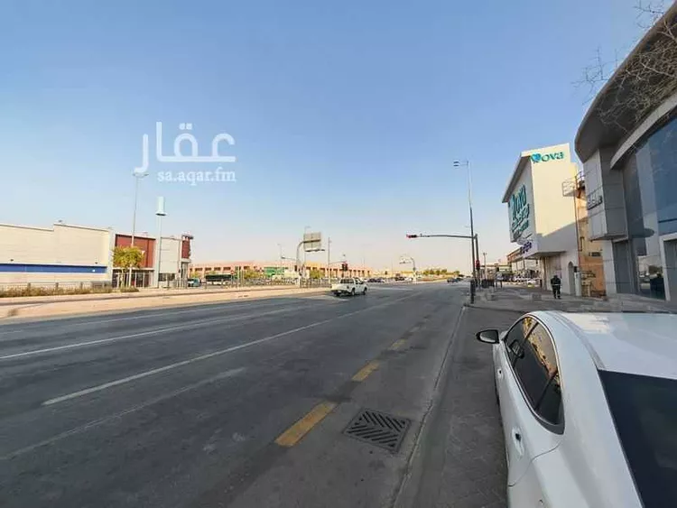 عمارة للإيجار في شارع خالد بن الوليد, حي الروضة, مدينة الرياض, منطقة الرياض صورة 2