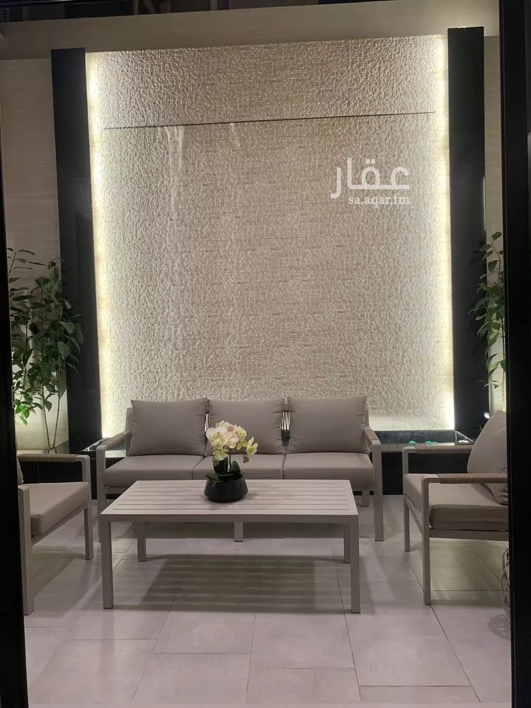 فيلا للبيع في شارع ابن زهر, حي السعادة, مدينة الرياض, منطقة الرياض صورة 4