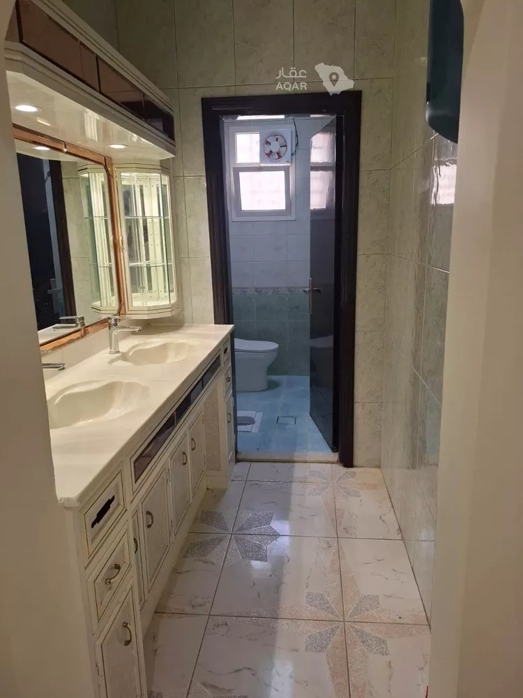 Floor for Rent in Riyadh Al Fayha 7