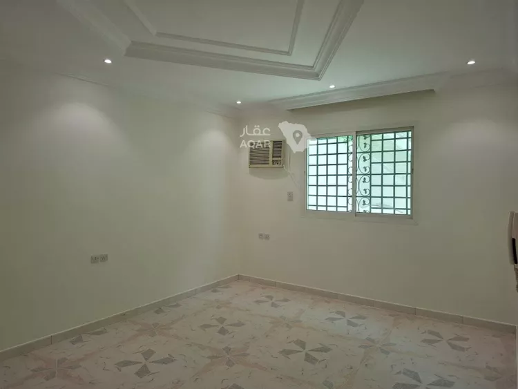 Floor for Rent in Riyadh Al Fayha 13