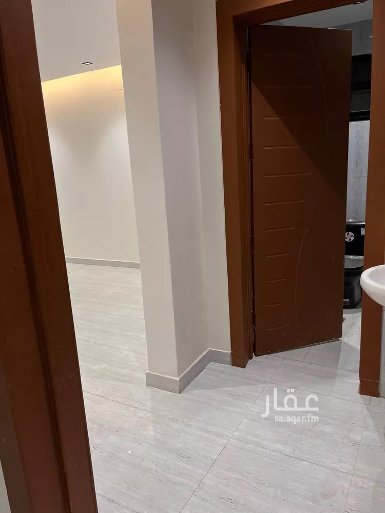 Floor for Sale in Riyadh Tuwaiq صورة 4
