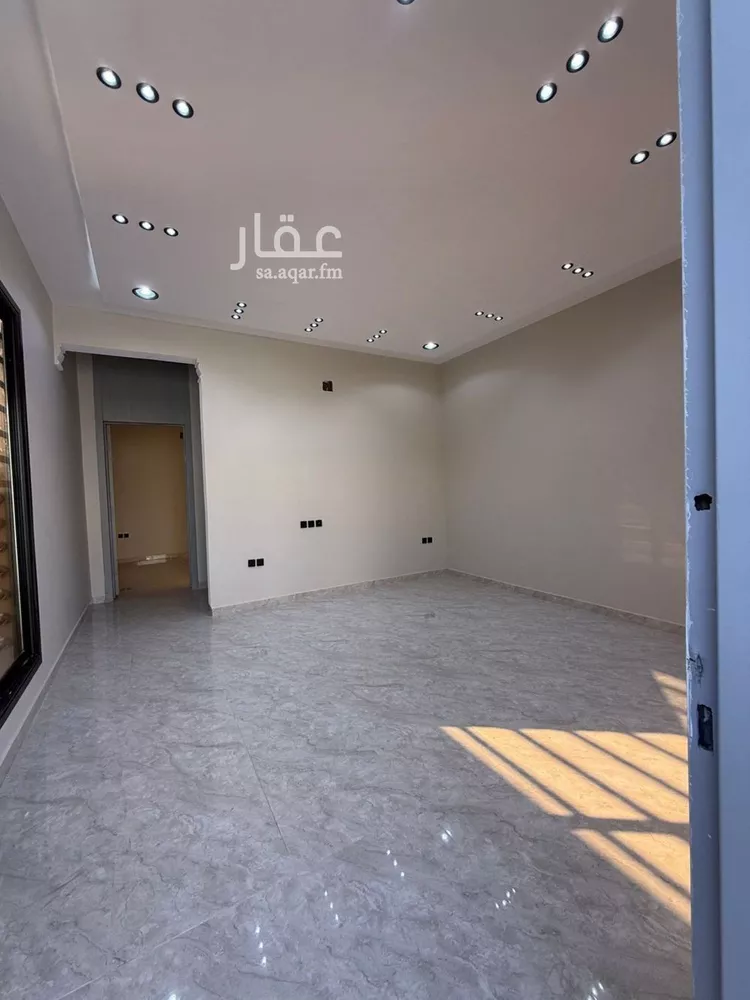 دور للبيع في شارع محمد طاهر الكردي, حي العوالي, مدينة الرياض, منطقة الرياض صورة 4