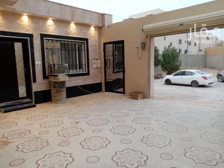 فيلا للبيع في شارع أحمد بن جعفر القفطي, حي العوالي, مدينة الرياض, منطقة الرياض صورة 2
