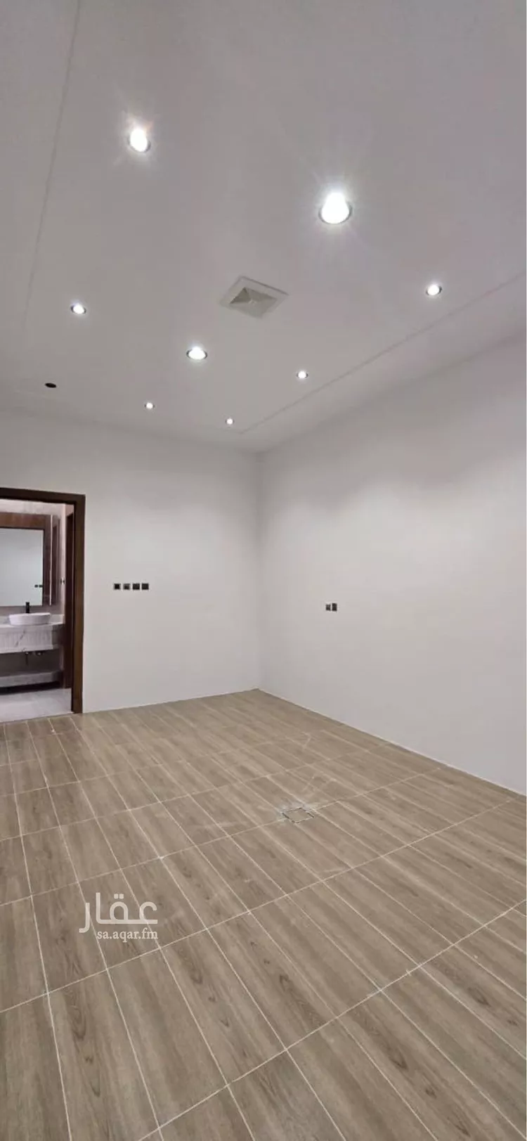 Floor for Sale in Riyadh Tuwaiq 8
