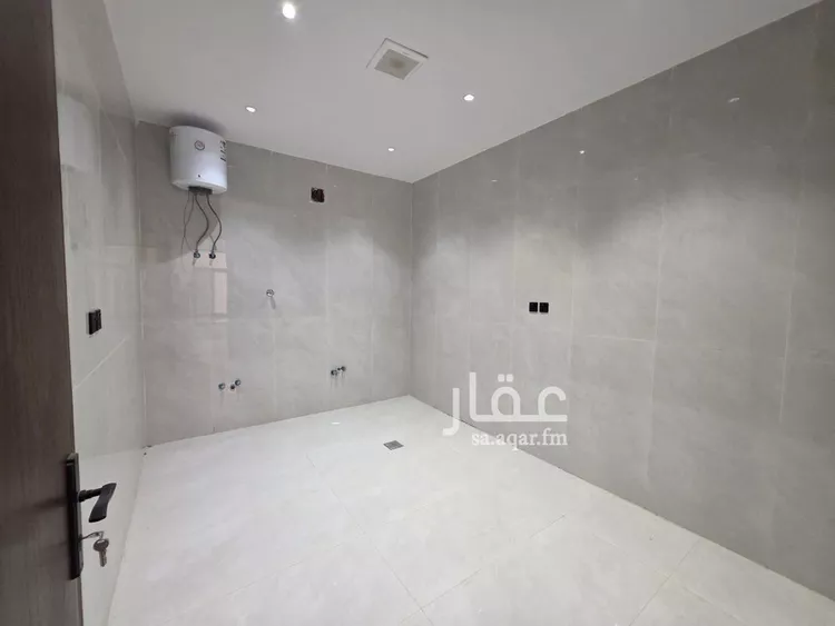 Floor for Sale in Riyadh Tuwaiq صورة 2