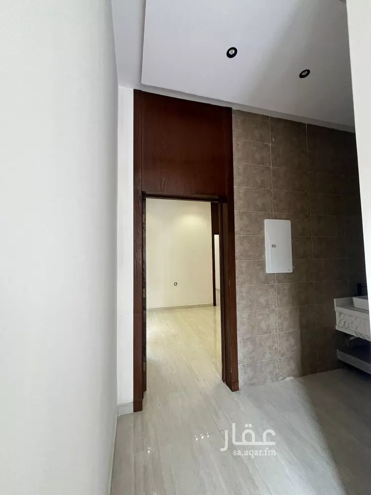 دور للبيع في شارع عنان, حي الحزم, مدينة الرياض, منطقة الرياض صورة 2