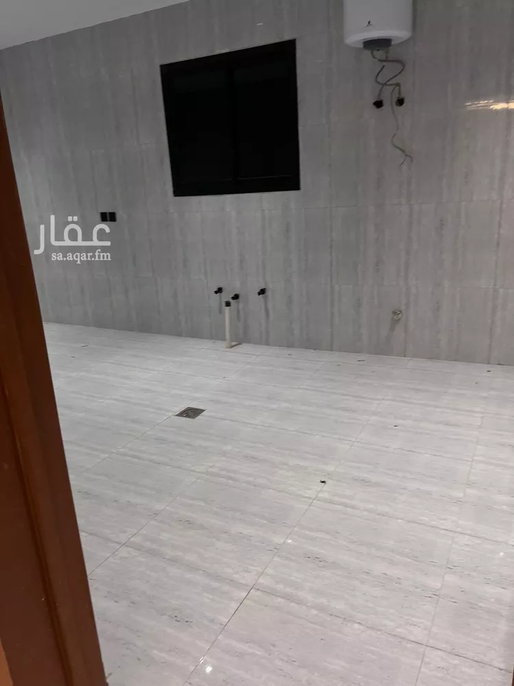 دور للبيع في شارع المنتزهات, حي طويق, مدينة الرياض, منطقة الرياض 7
