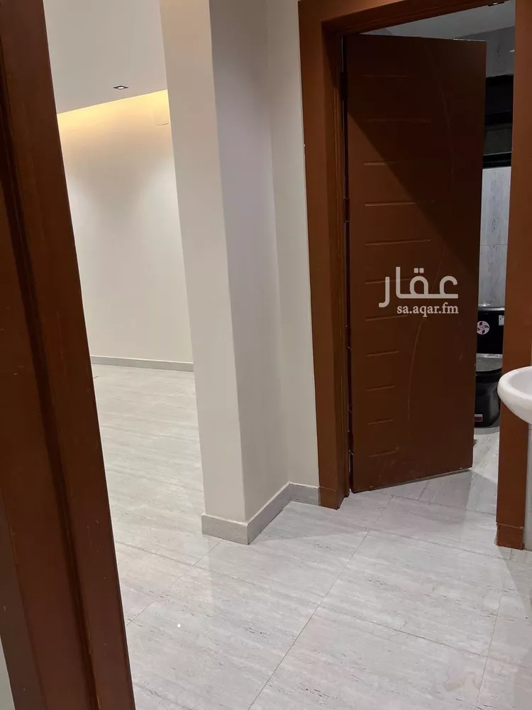 Floor for Sale in Riyadh Tuwaiq 9
