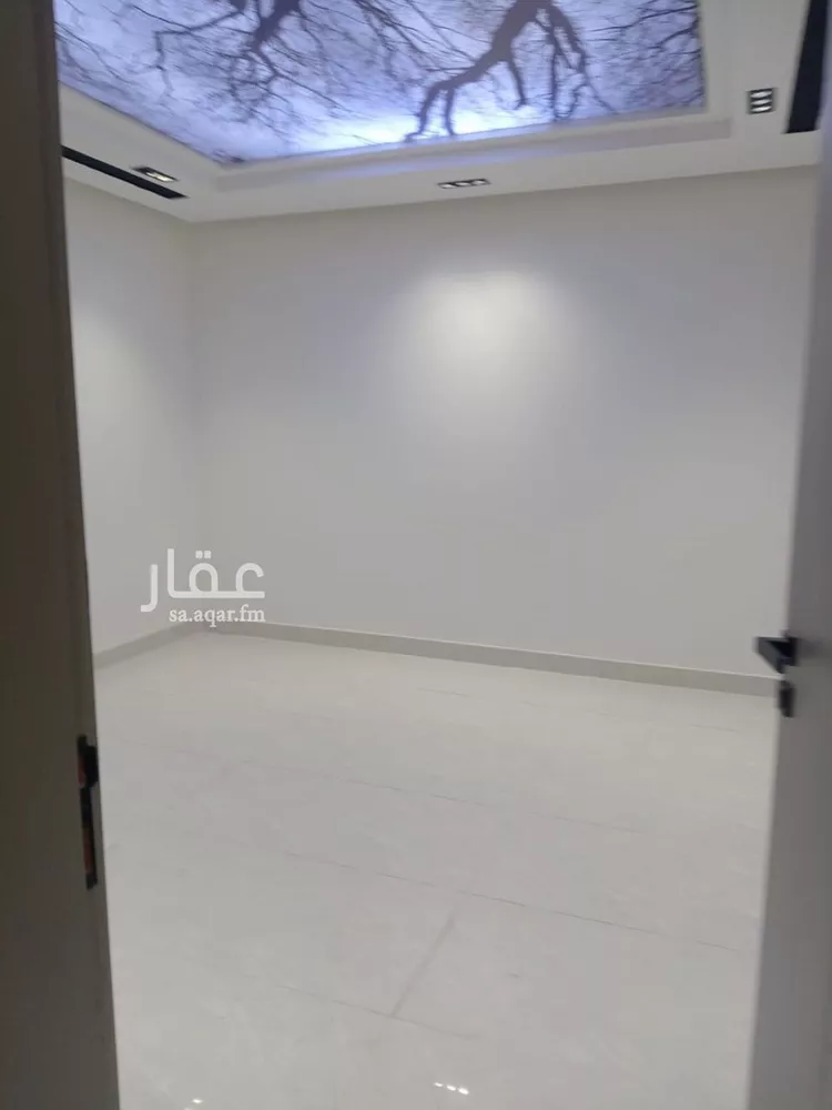 دور للبيع في شارع شرحبيل بن سعد, حي بدر, مدينة الرياض, منطقة الرياض صورة 4