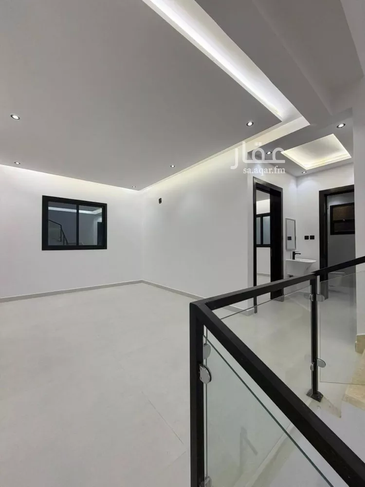 فيلا للبيع في شارع تميم الدارى, حي شبرا, مدينة الرياض, منطقة الرياض صورة 4