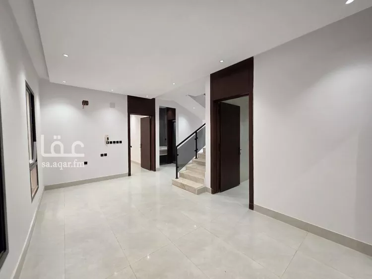 Floor for Sale in Riyadh Tuwaiq صورة 2