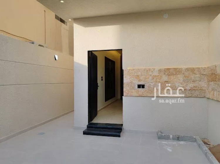دور للبيع في شارع ابن الحطاب, حي العوالي, مدينة الرياض, منطقة الرياض صورة 4