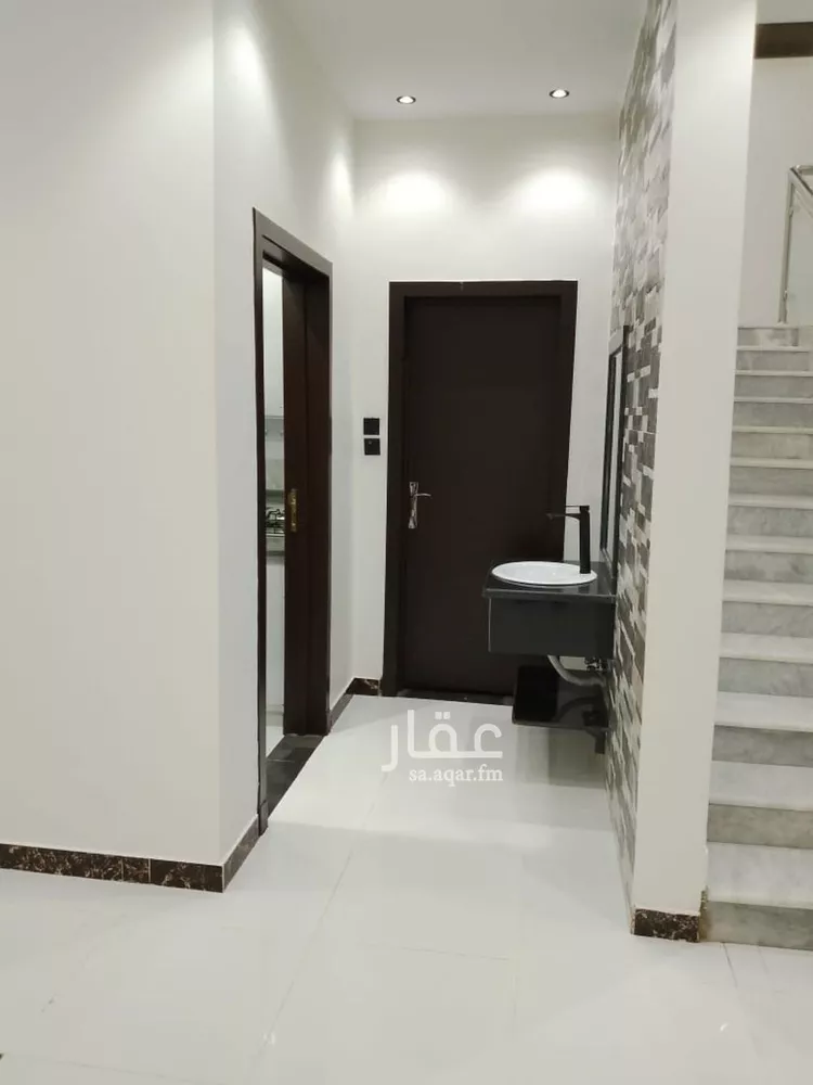 فيلا للبيع في شارع إسماعيل الصفار, حي طويق, مدينة الرياض, منطقة الرياض صورة 4