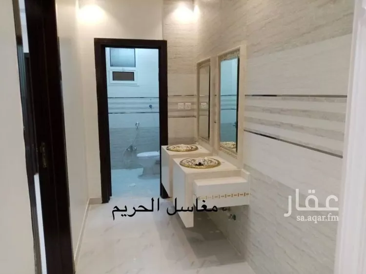 فيلا للبيع في شارع أحمد بن جعفر القفطي, حي العوالي, مدينة الرياض, منطقة الرياض 8
