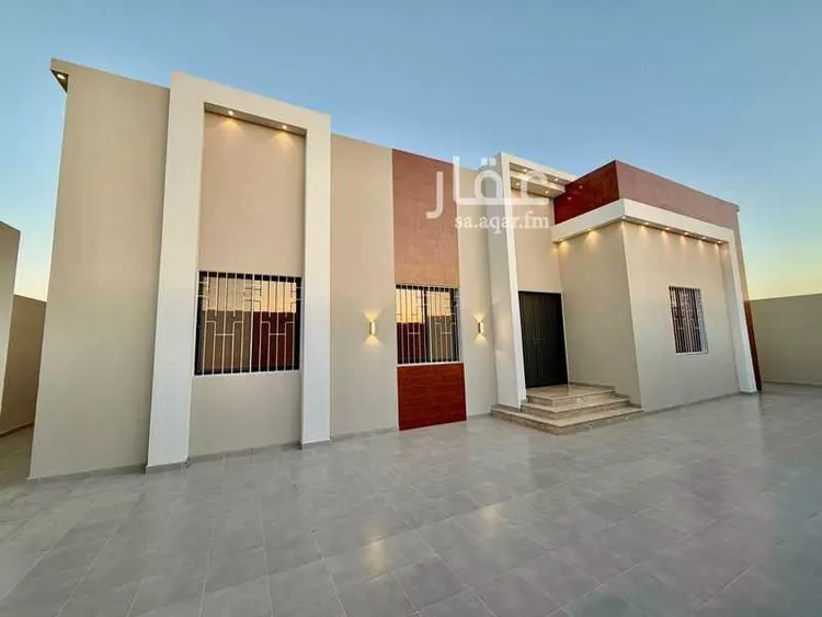 دور للبيع في شارع بيشة, حي الأمير سلطان, مدينة بيشة, منطقة عسير