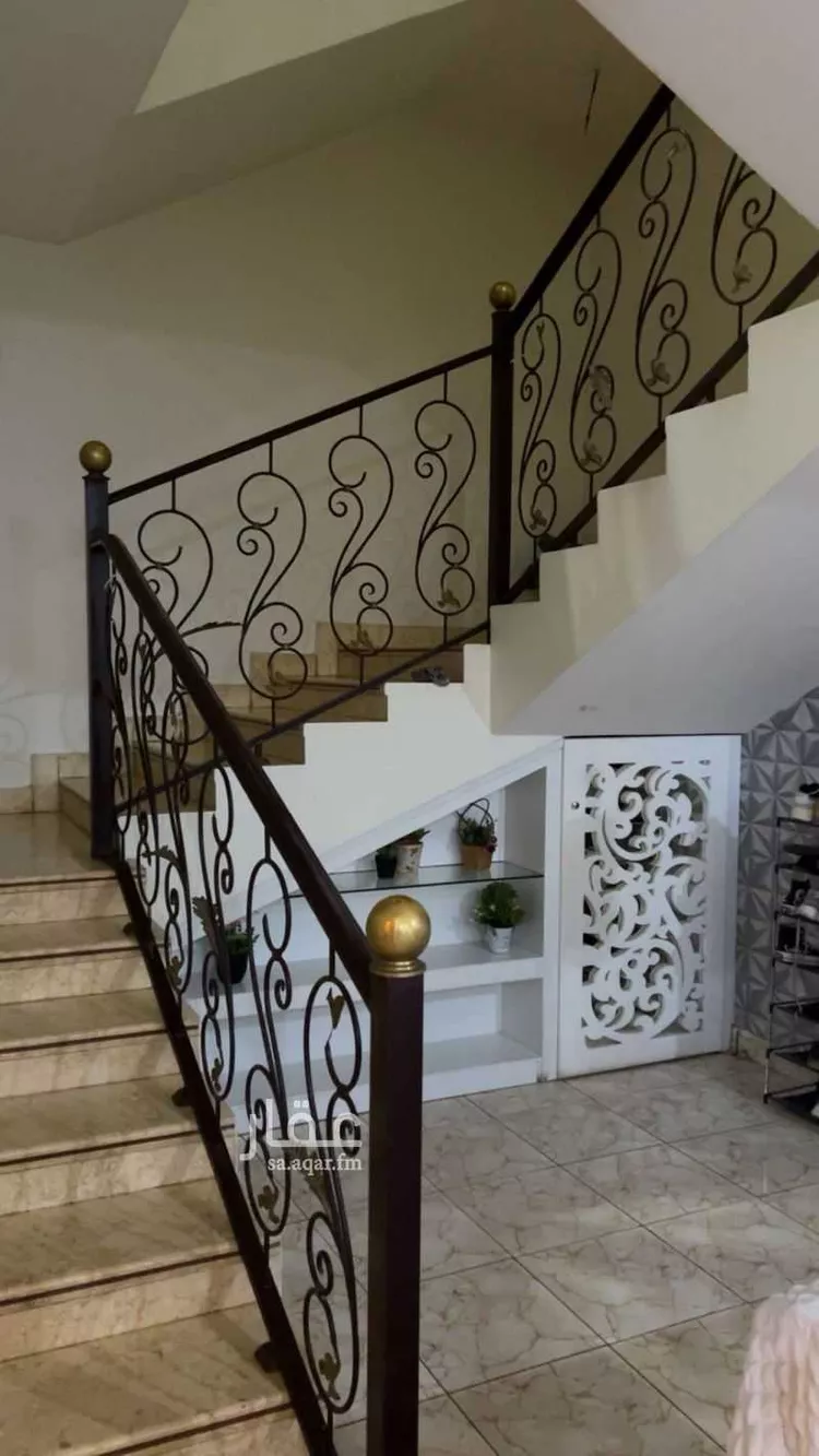 فيلا للبيع في شارع الطارفة ، حي اشبيلية ، الرياض ، منطقة الرياض صورة 2