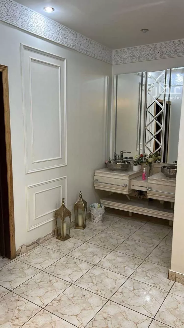 فيلا للبيع في شارع الطارفة ، حي اشبيلية ، الرياض ، منطقة الرياض صورة 3