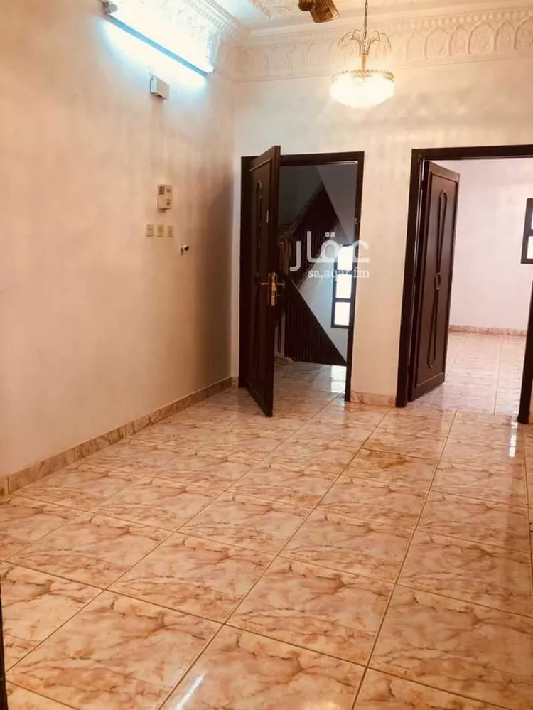 شقة للإيجار في شارع حجر بن النعمان, حي السليمانية, مدينة عنيزة, منطقة القصيم صورة 4