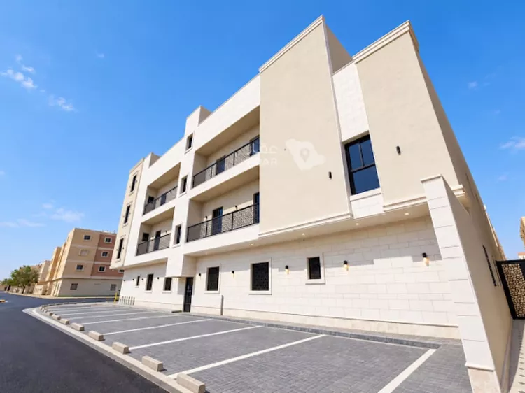 Building for Sale in Riyadh Al Khaleej صورة 3