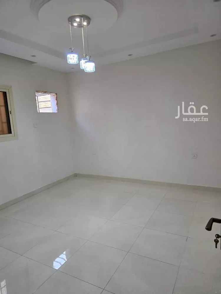 شقة للإيجار في شارع أبو علي محمد بن هارون ، حي الصفا ، تبوك ، منطقة تبوك صورة 5