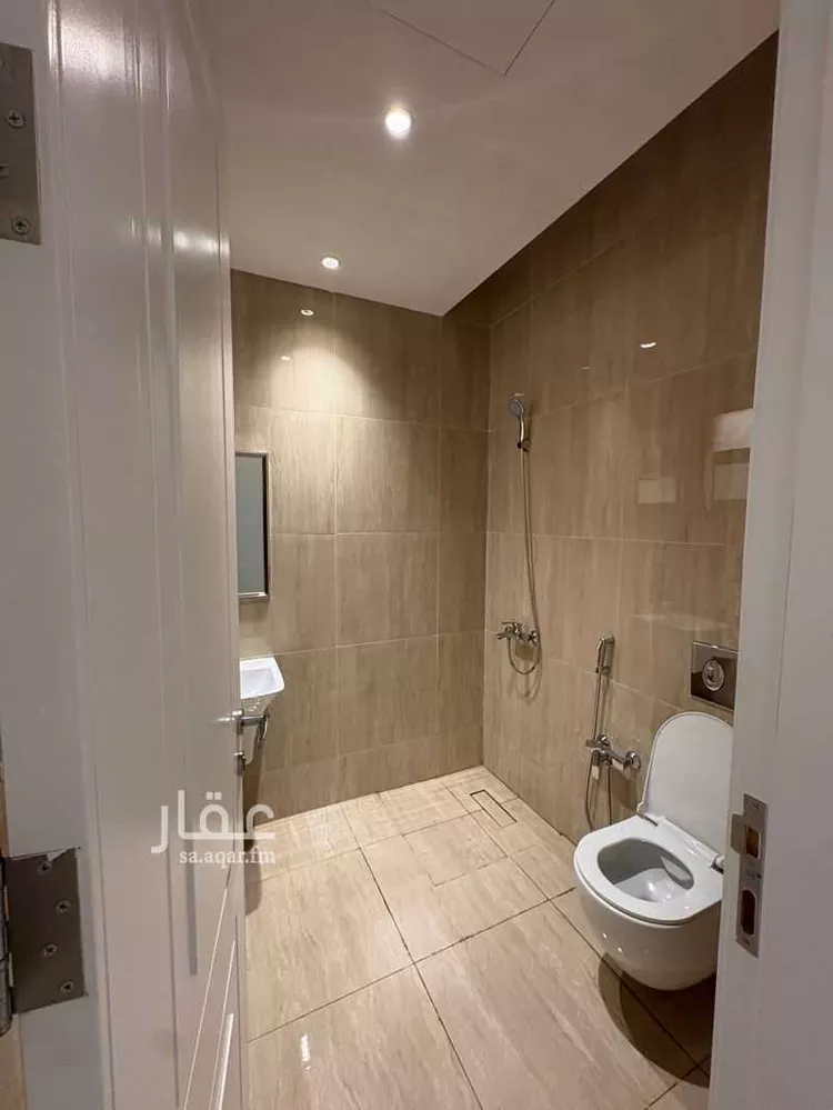 شقة للإيجار في شارع إبراهيم بن الأحمدي, حي القيروان, مدينة الرياض, منطقة الرياض صورة 2
