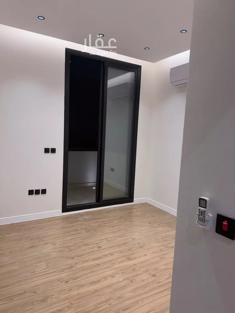 Floor for Rent in Riyadh Ar Raid 8