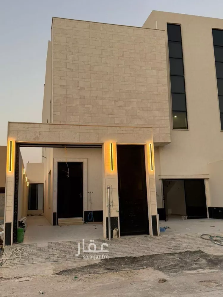 Floor for Sale in Al Muzahimiyah Al Hada