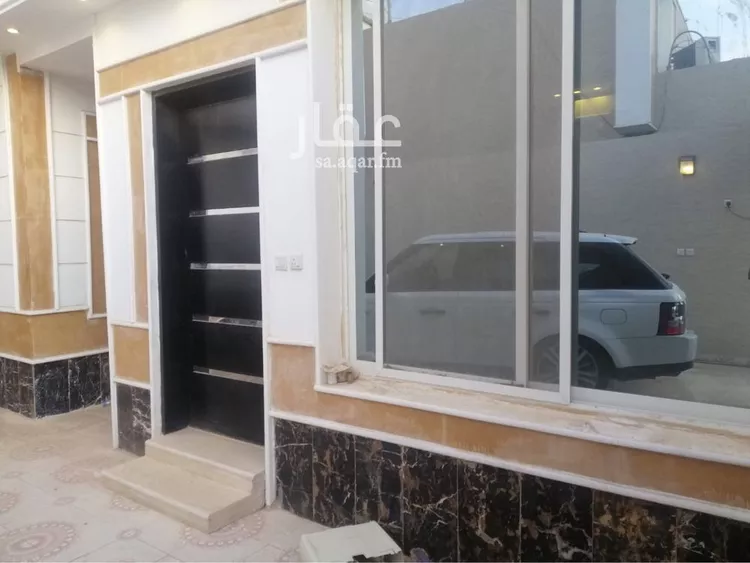 فيلا للبيع في شارع محمد الجمدي, حي عكاظ, مدينة الرياض, منطقة الرياض صورة 2