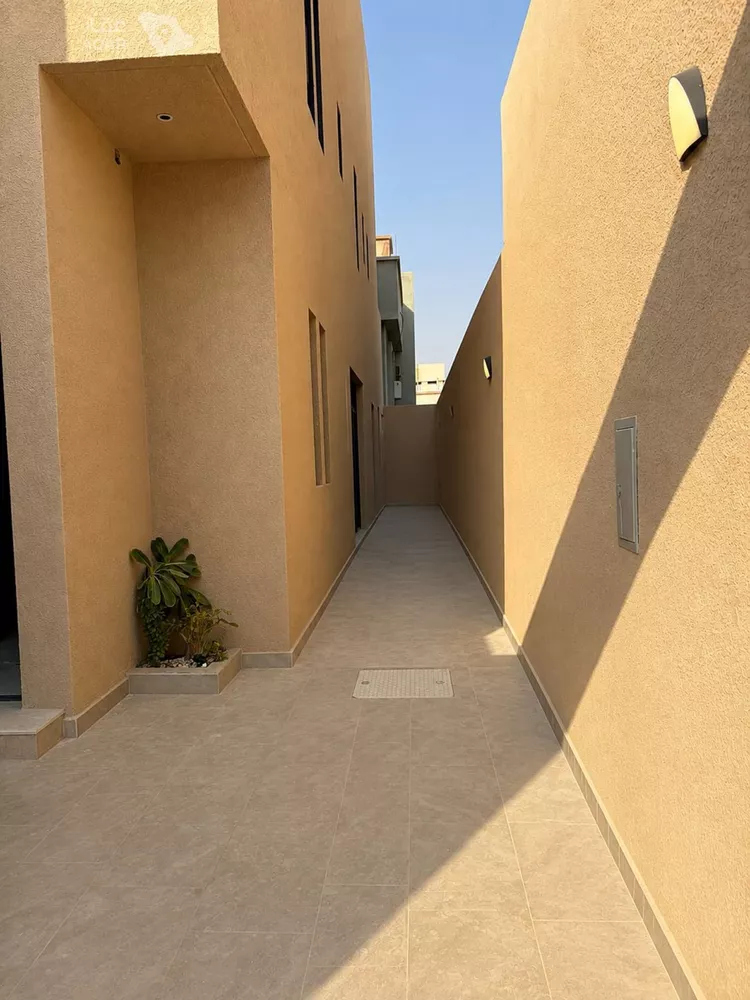 دور للبيع في شارع الكرامه, حي شبرا, مدينة الرياض, منطقة الرياض 5