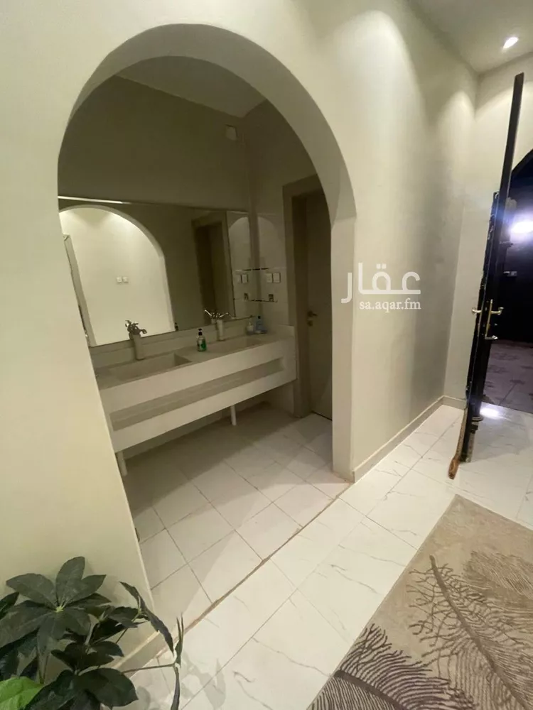 فيلا للبيع في شارع أبي الحسن بن مكي, حي النهضة, مدينة الرياض, منطقة الرياض صورة 3
