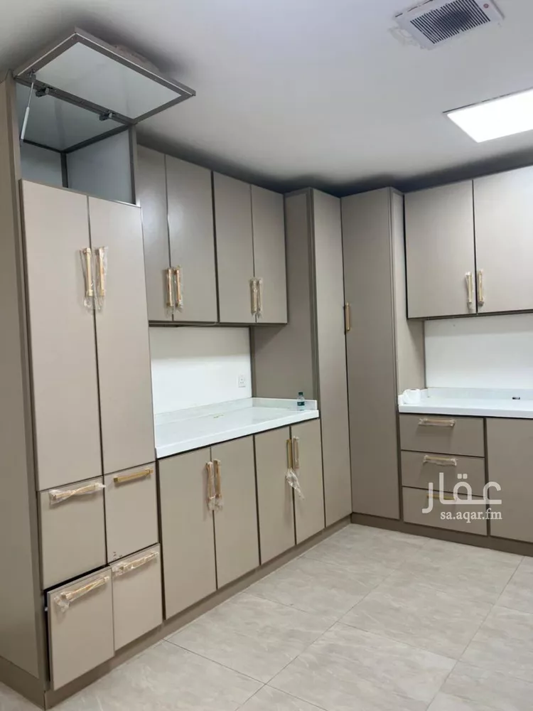 فيلا للإيجار في شارع البرهان بن أيوب, حي مطار الملك خالد الدولي, مدينة الرياض, منطقة الرياض صورة 5