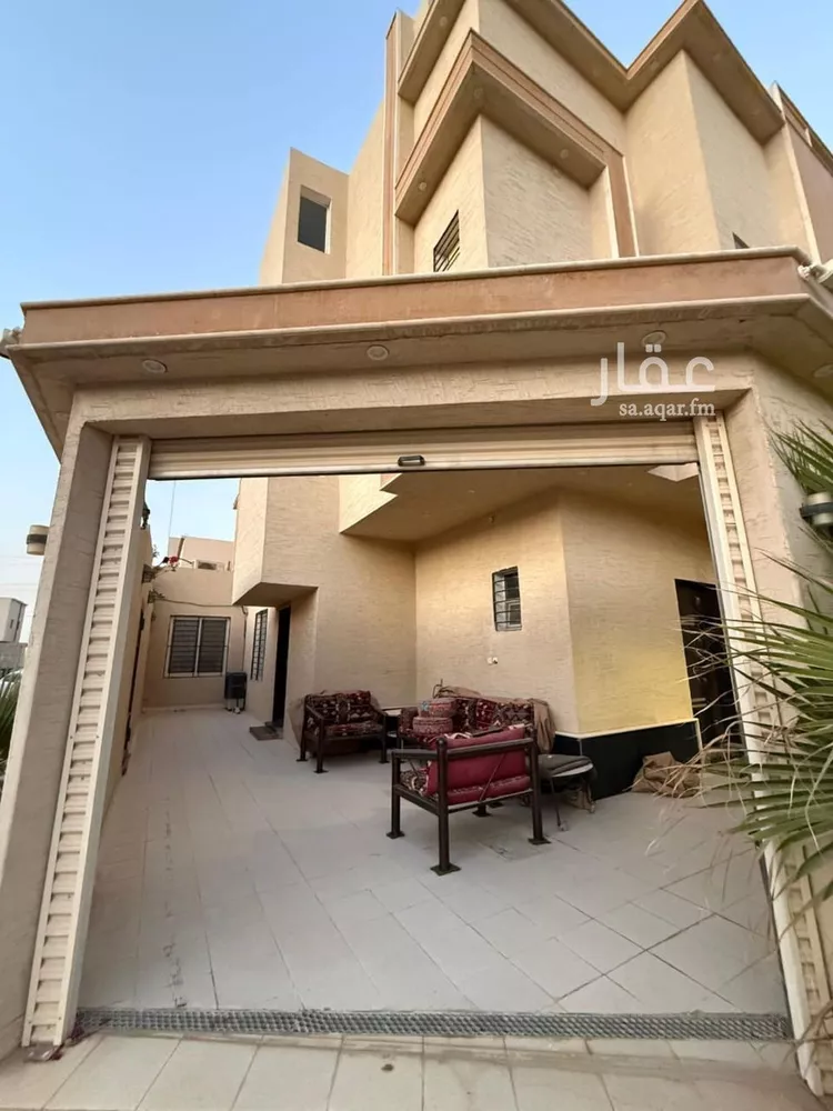 فيلا للبيع في شارع المنذر بن سعيد, حي بدر, مدينة الرياض, منطقة الرياض صورة 4