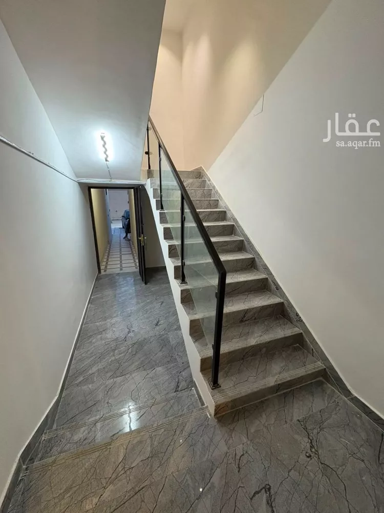 Floor for Sale in Riyadh Tuwaiq صورة 2
