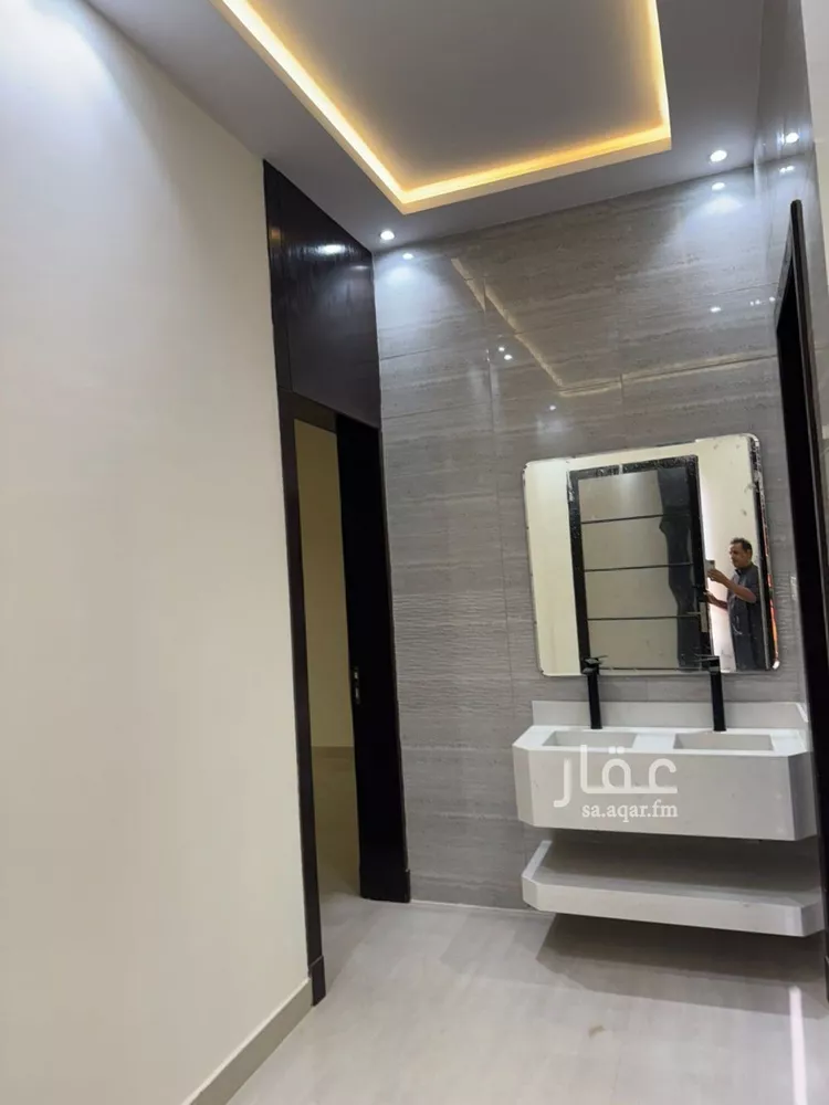 دور للبيع في شارع خريص, حي النظيم, مدينة الرياض, منطقة الرياض صورة 4