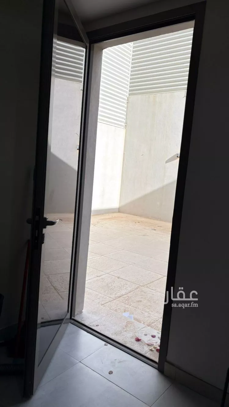 فيلا للإيجار في شارع عباس الجوهري, حي عكاظ, مدينة الرياض, منطقة الرياض صورة 2