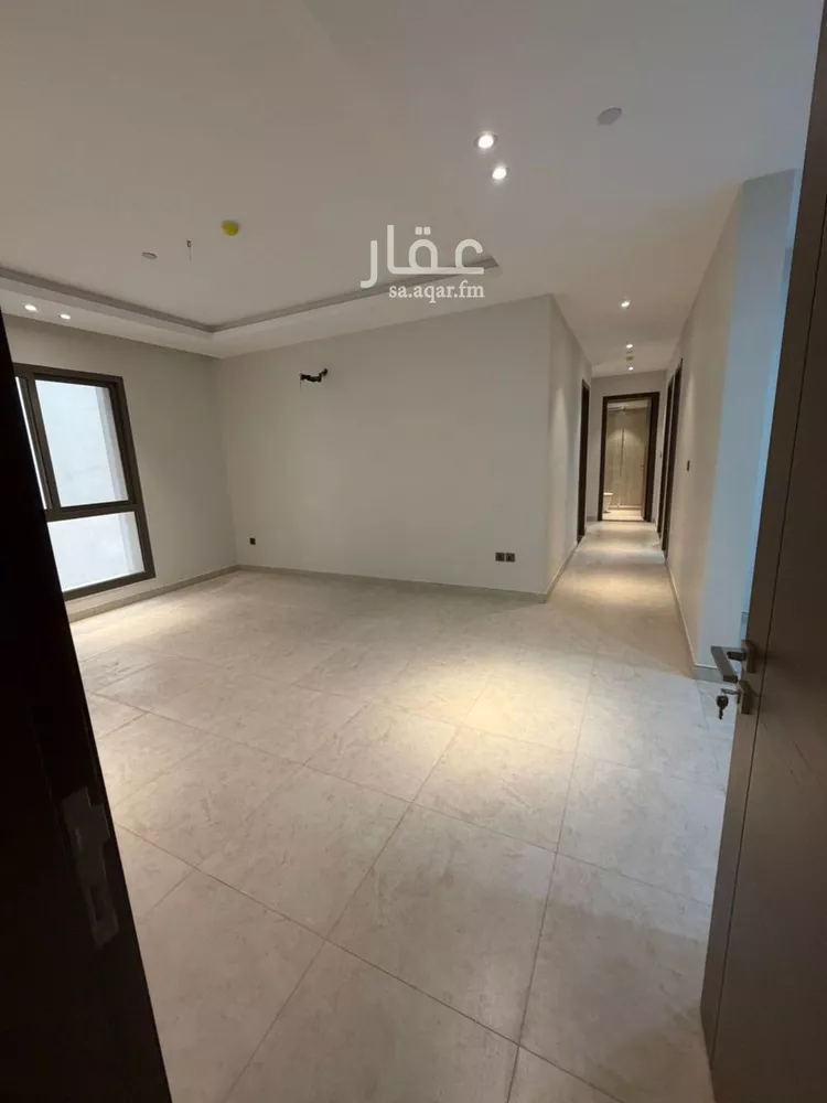 شقة للإيجار في شارع محمد بن عوجان, حي الحزم, مدينة الرياض, منطقة الرياض صورة 3